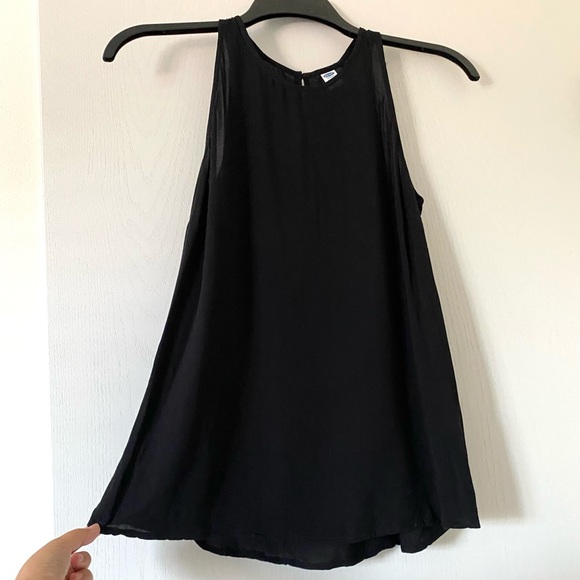 Old Navy Black Sleeveless Top - Keyhole back - Picture 2 of 8